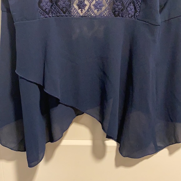 Navy, Lacey over layer - Picture 4 of 6